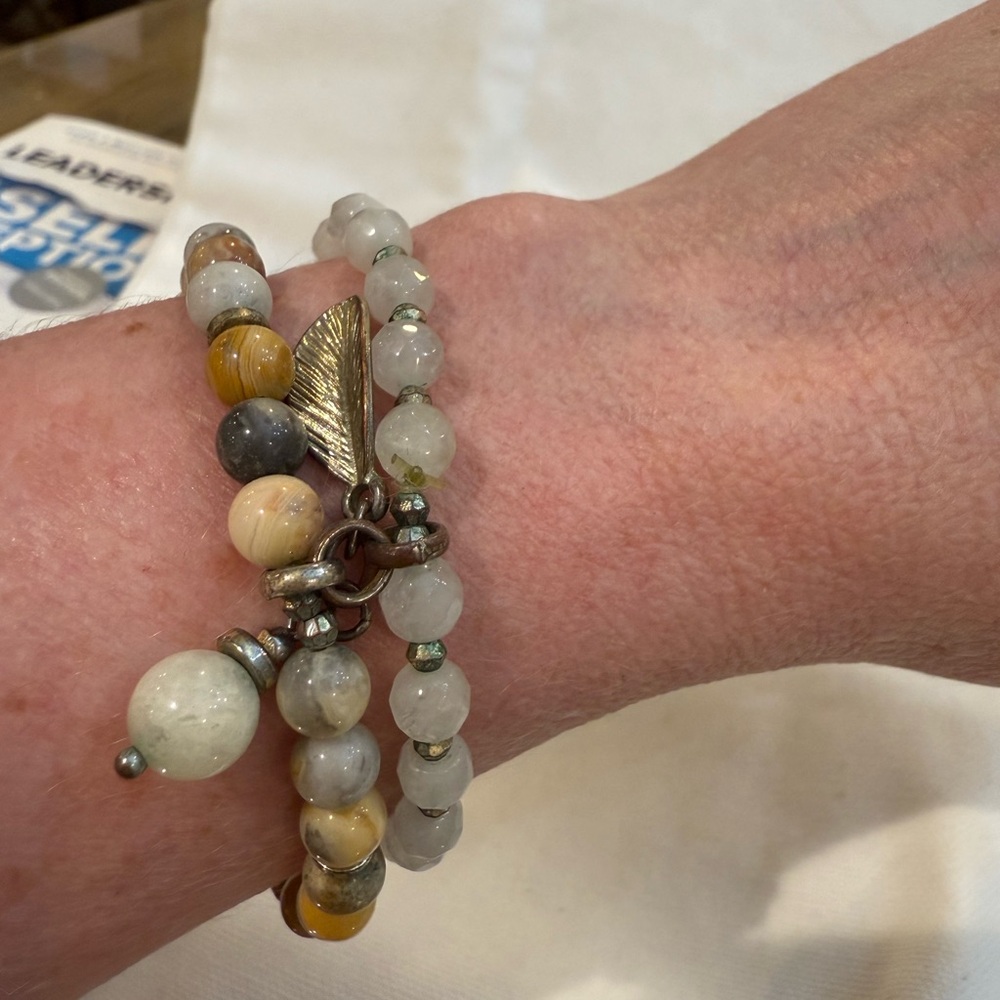 7” Beaded Bracelet with Leaf Charm